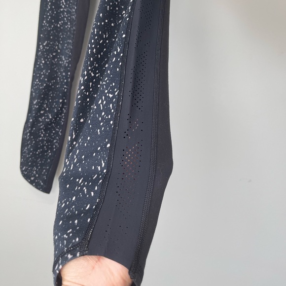 Lululemon Beyond Boundaries Black Butterfly Texture Mink Berry Leggings Size 6 - Picture 9 of 12